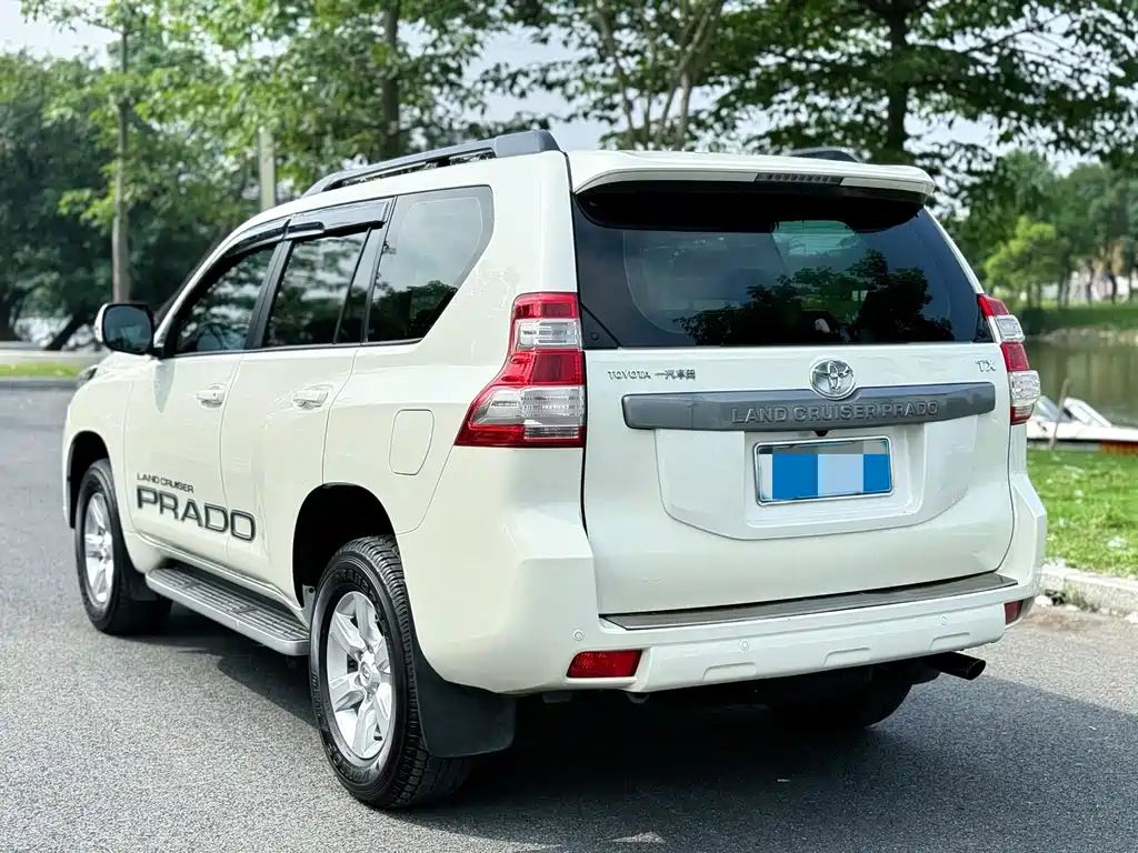 Toyota Prado 2016 — фото 4