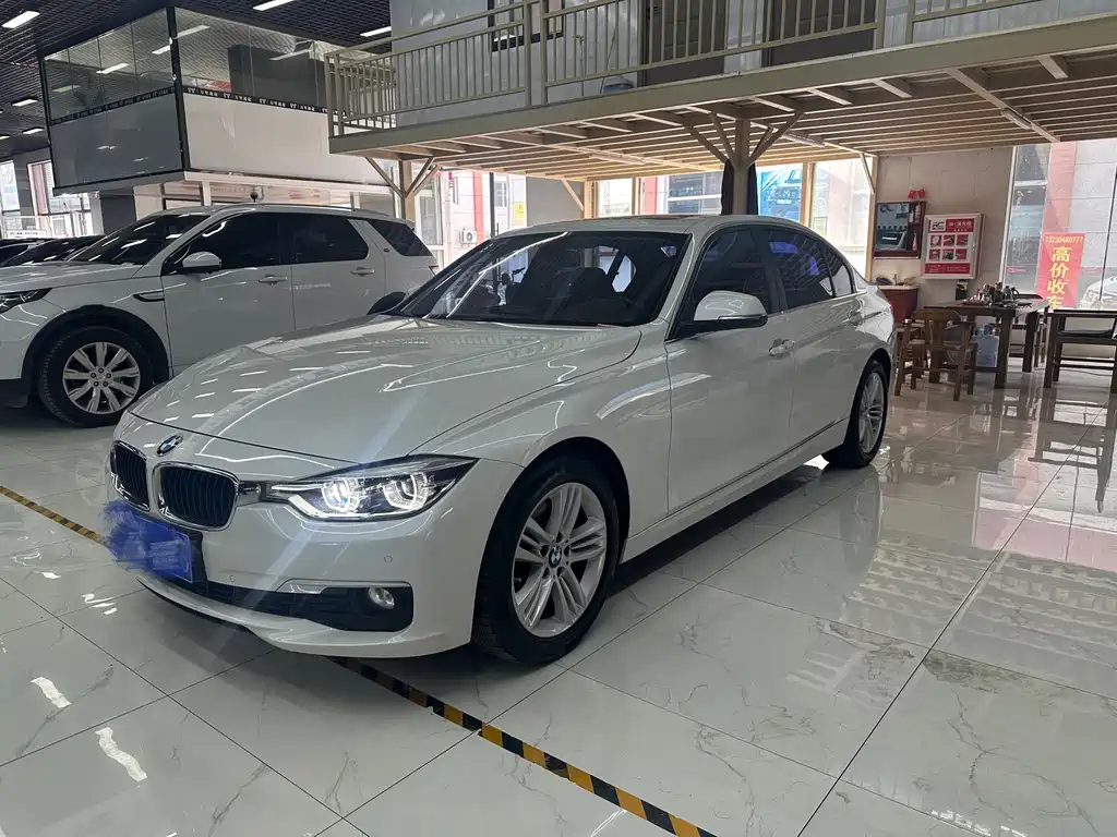 BMW 3 Series 2017 — фото 1