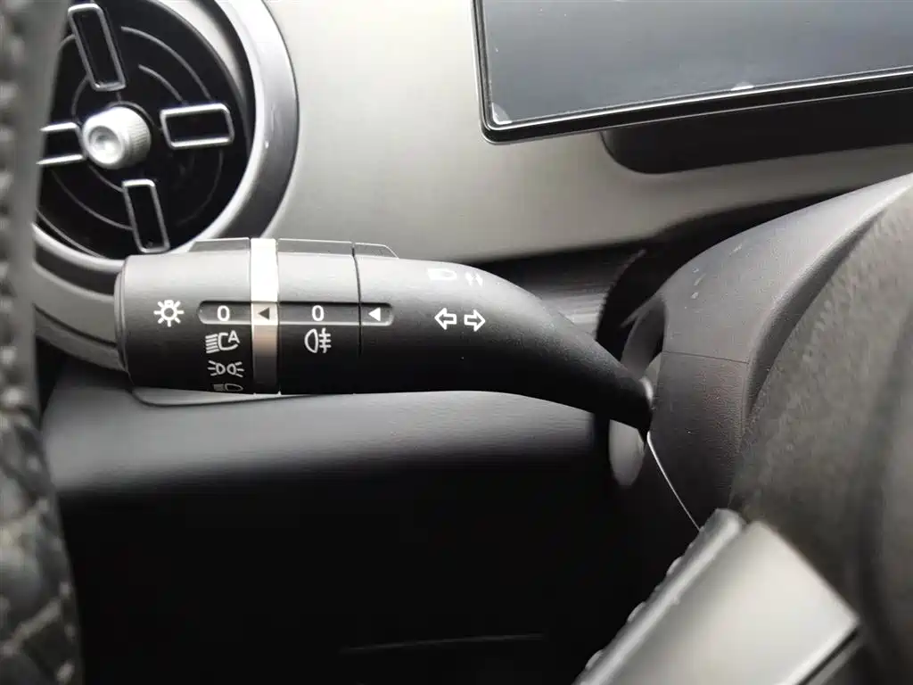 BYD Seal 05 DM-i 2025 — фото 21