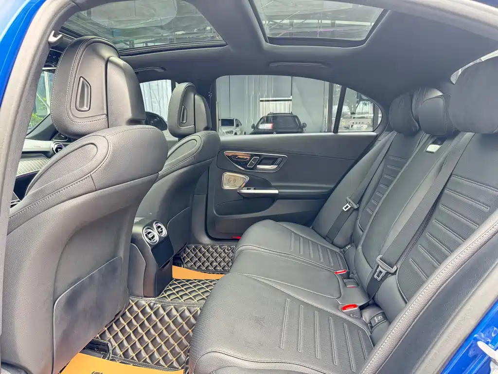 Mercedes-Benz C-Class 2022 — фото 12