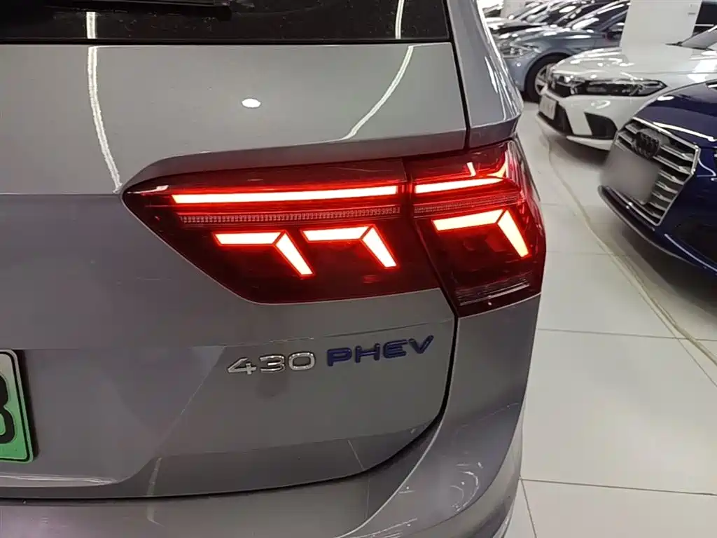 Volkswagen Tiguan L New Energy 2022 — фото 8