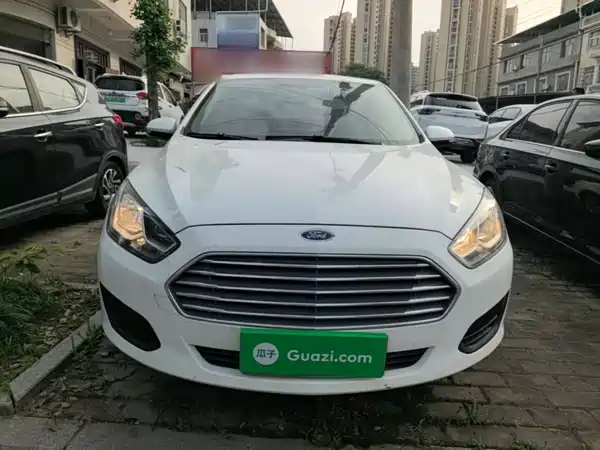 Ford Escort 2017