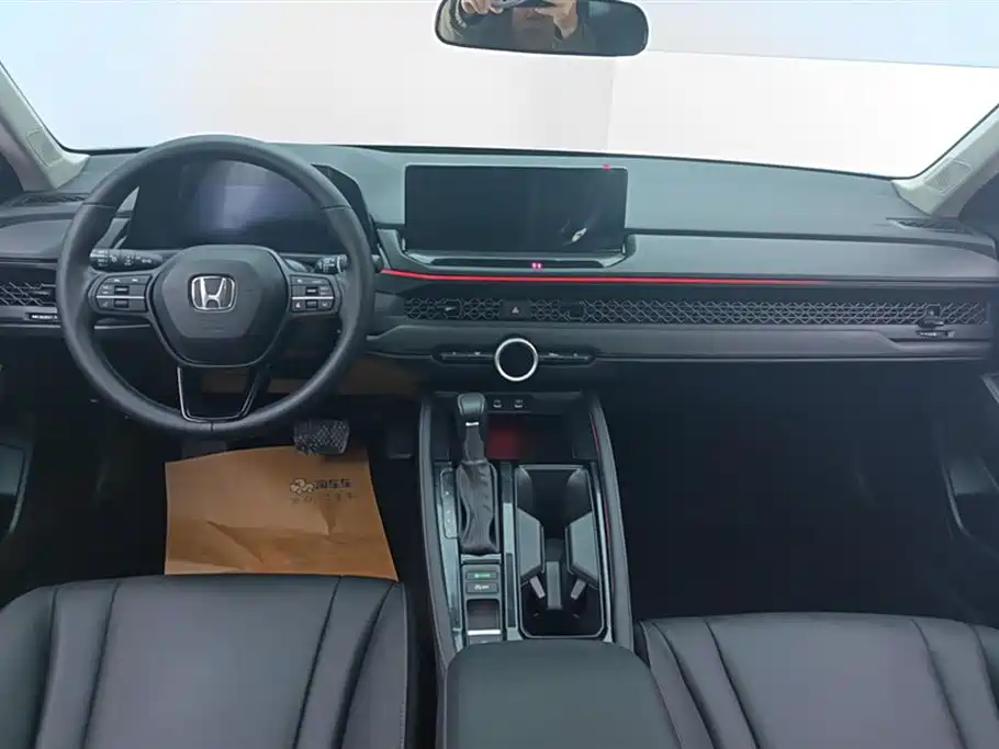 Honda Accord 2024 — фото 12