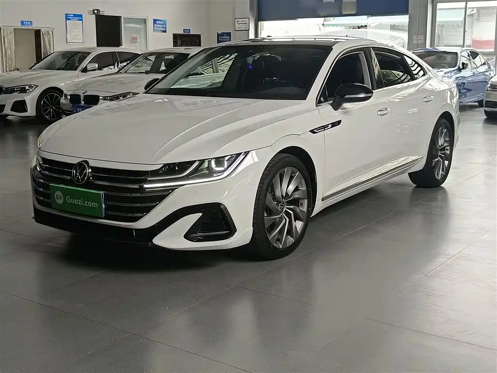 Volkswagen CC 2021 — фото 1