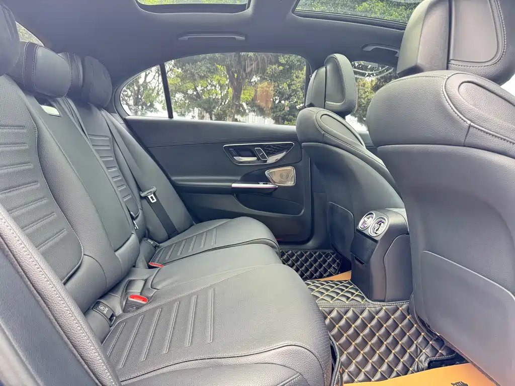 Mercedes-Benz C-Class 2022 — фото 15