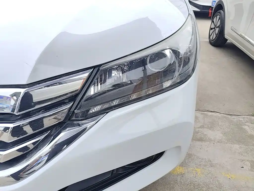Honda Accord 2016 — фото 24