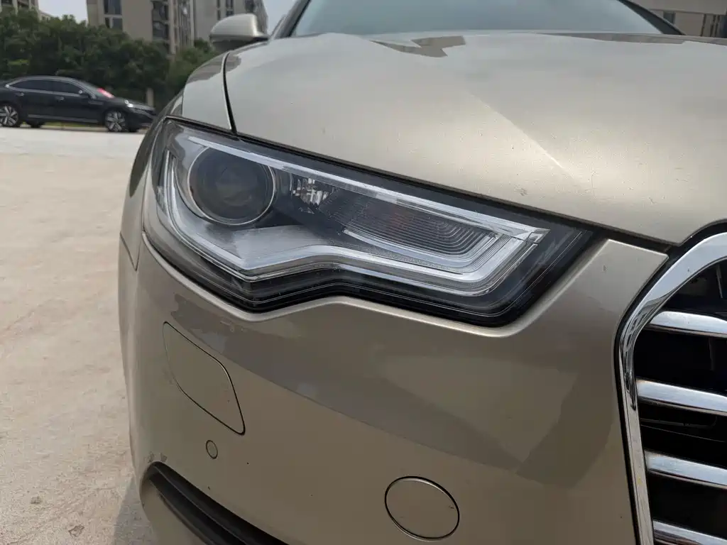 Audi A6L 2014 — фото 14