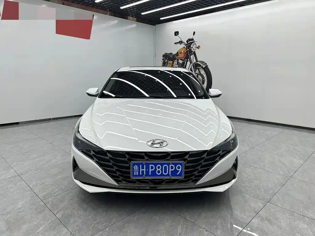 Hyundai Elantra 2022 — фото 2