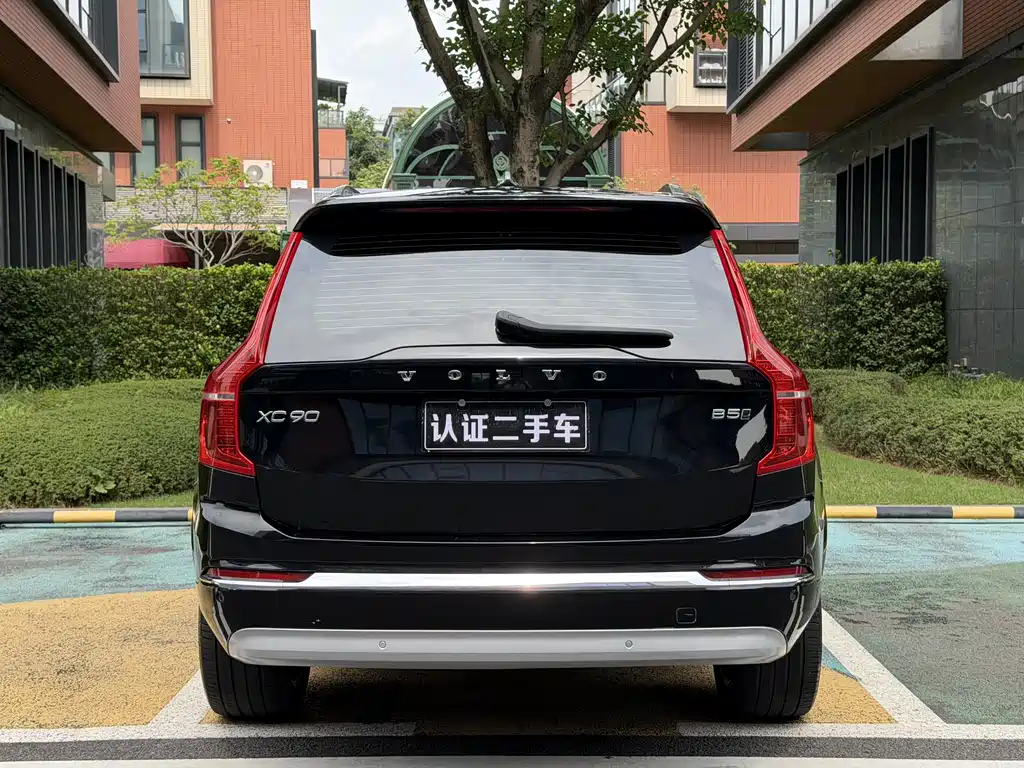 Volvo XC90 2022 — фото 7