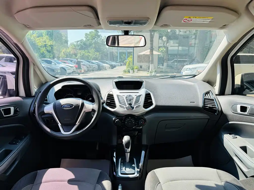 Ford Ecosport 2017 — фото 14