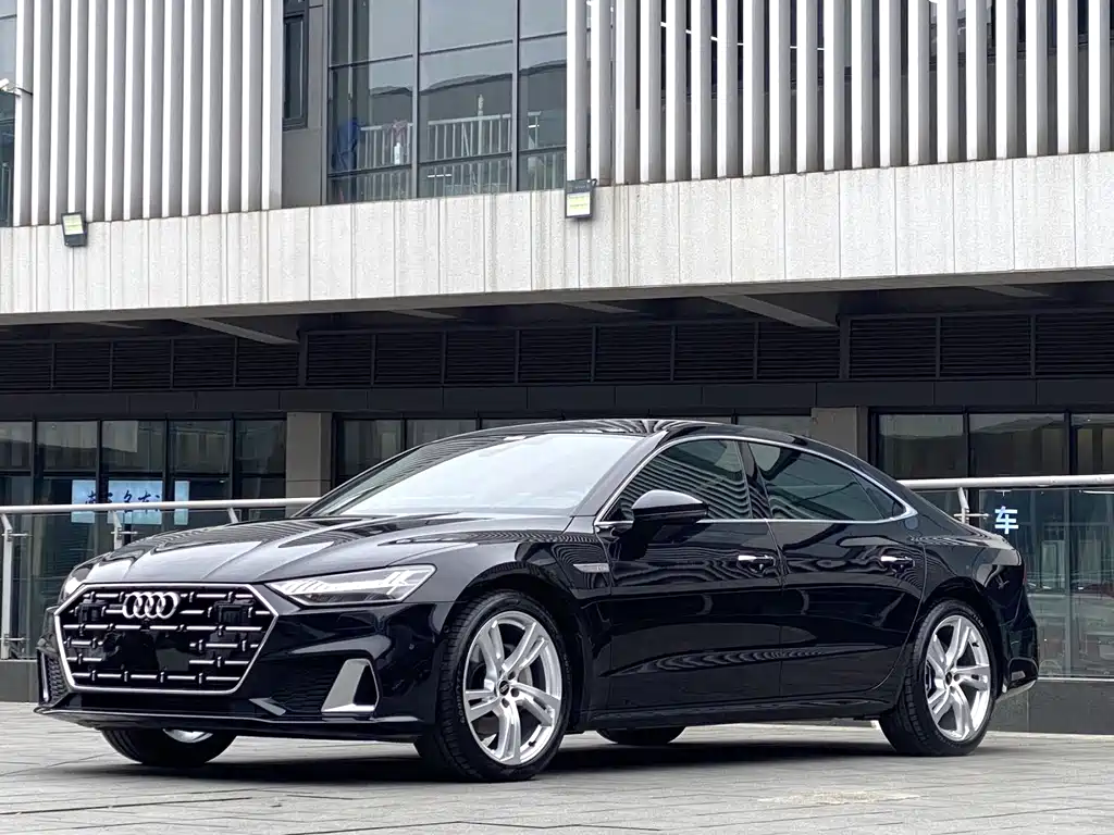 Audi A7L 2023