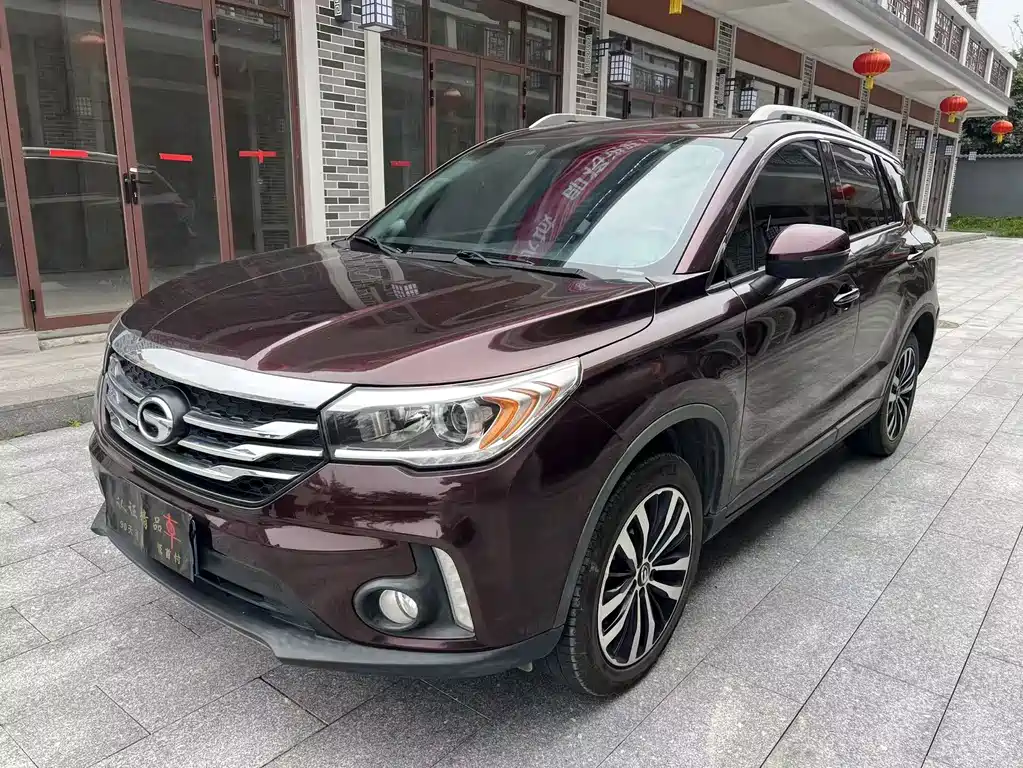GAC Motor Trumpchi GS4 2015 — фото 1