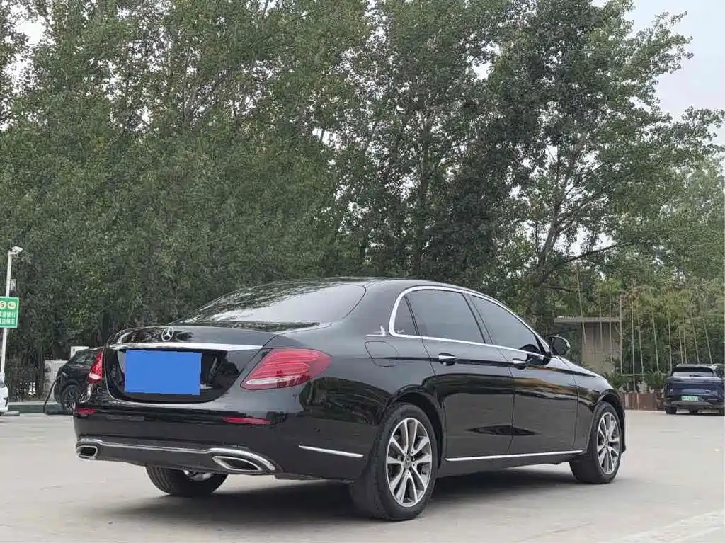 Mercedes-Benz E-Class 2020 — фото 8