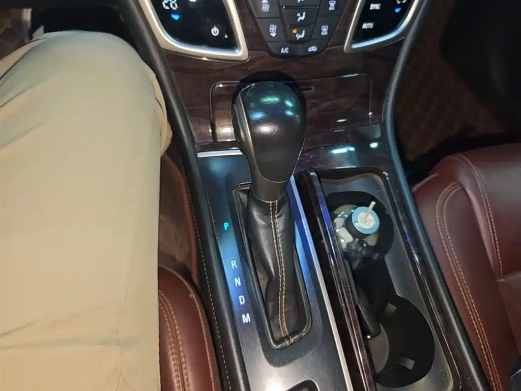 Buick LaCrosse 2015 — фото 14