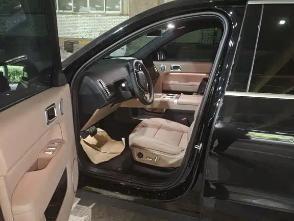 Li Auto L6 2026