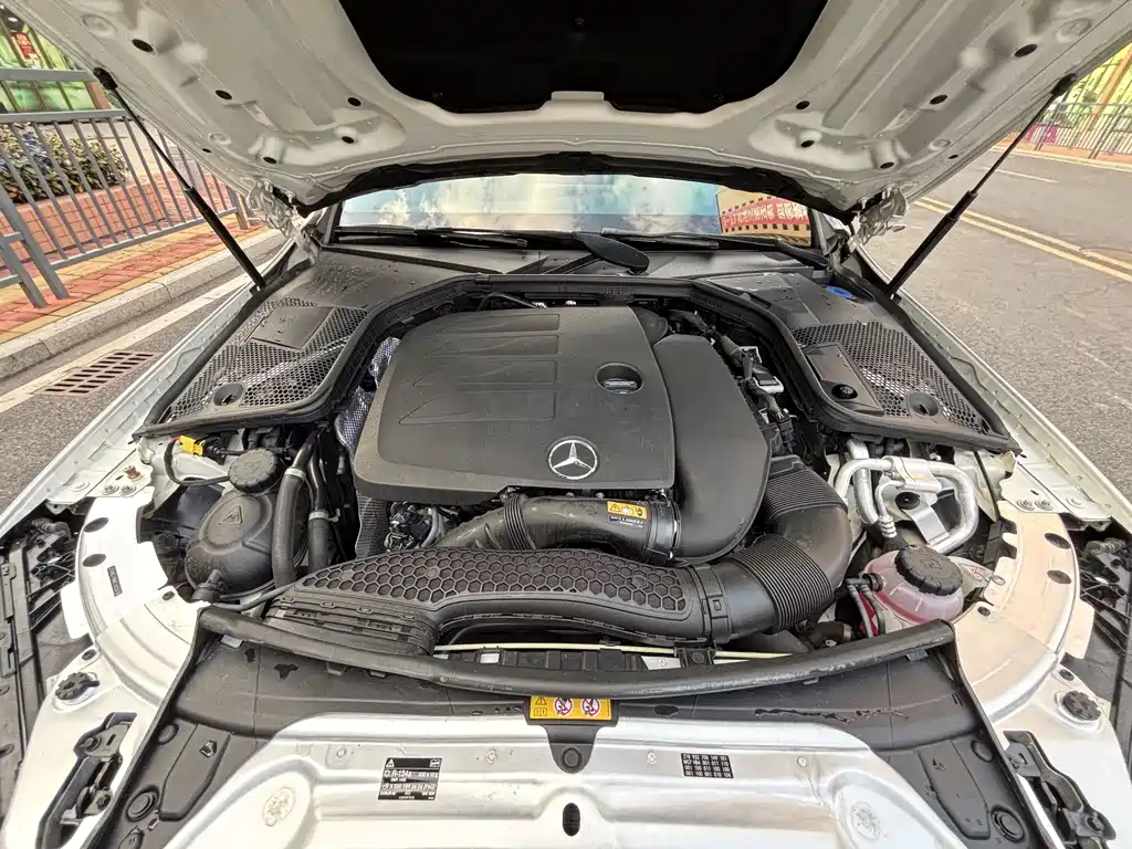 Mercedes-Benz C-Class 2019 — фото 15