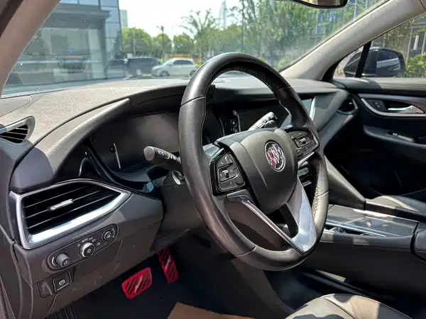 Buick Enclave 2022