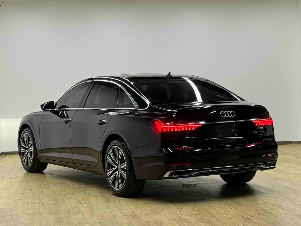 Audi A6L 2024 — фото 27
