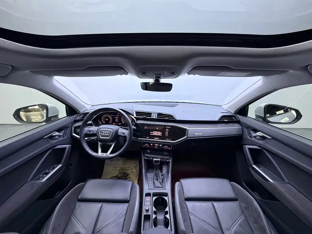 Audi Q3 Sportback 2022 — фото 20