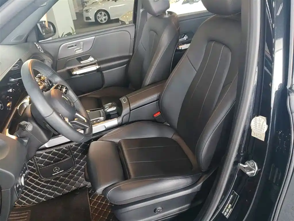 Mercedes-Benz GLB 2021 — фото 15