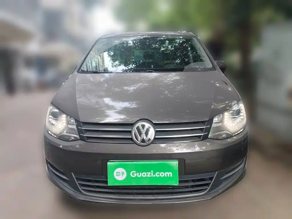 Volkswagen Sharan 2017 — фото 24