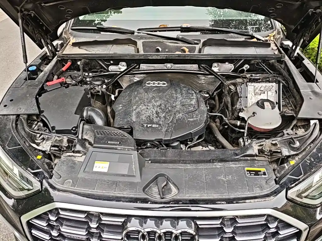 Audi Q5L 2023 — фото 20