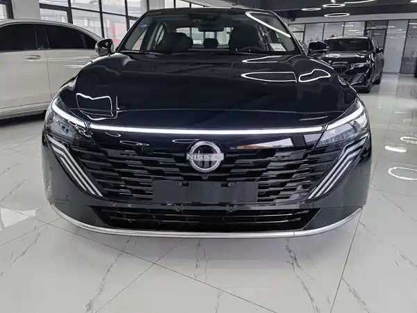 Nissan Teana 2026