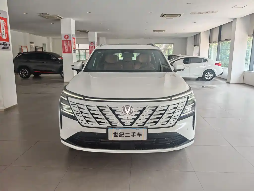 Changan CS75 PLUS 2025 — фото 2