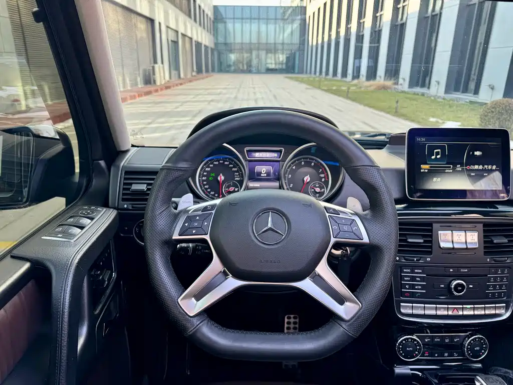 Mercedes-Benz G-Class 2017 — фото 19