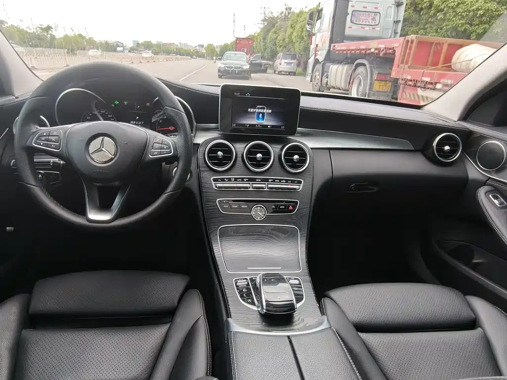 Mercedes-Benz C-Class 2018
