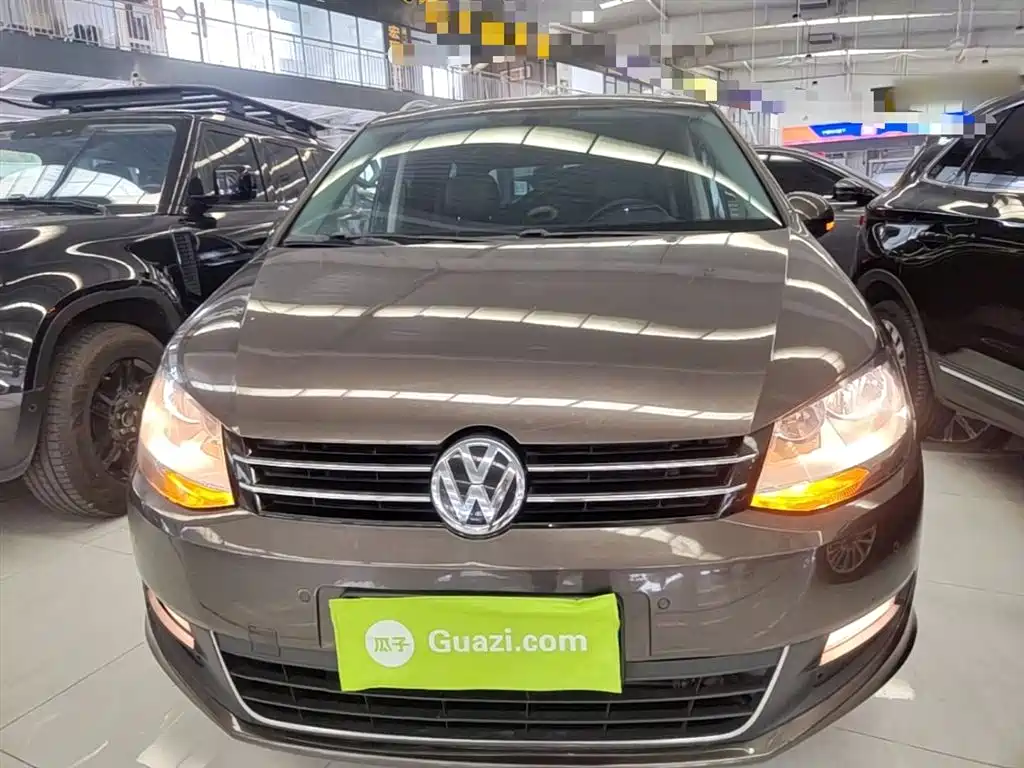 Volkswagen Sharan 2017 — фото 3
