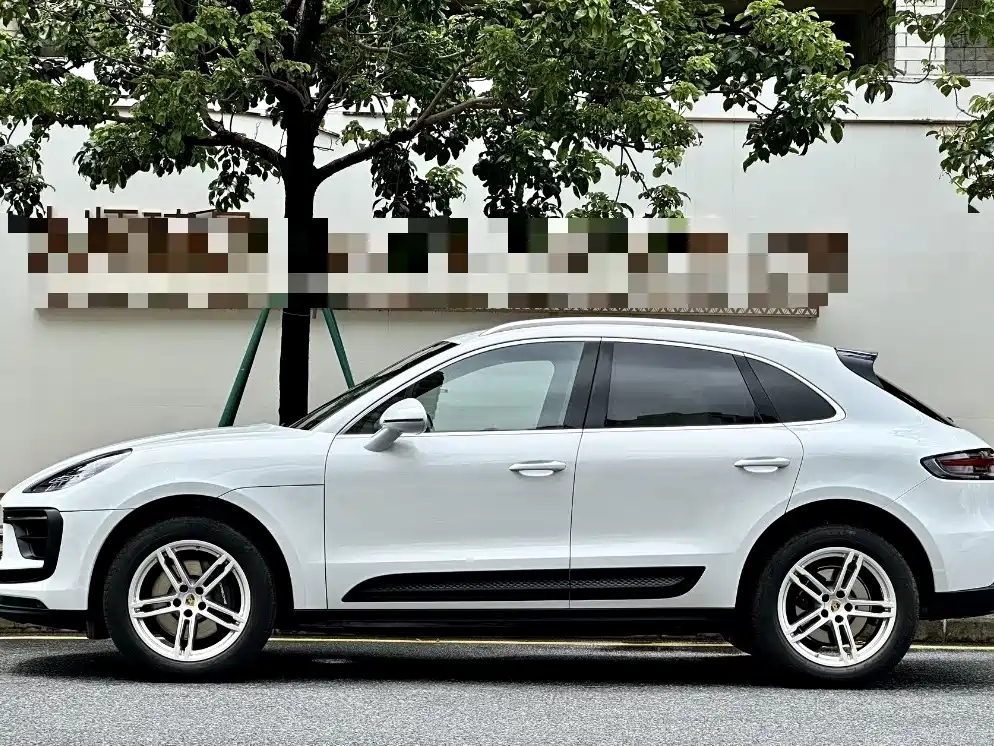 Porsche Macan 2023 — фото 17