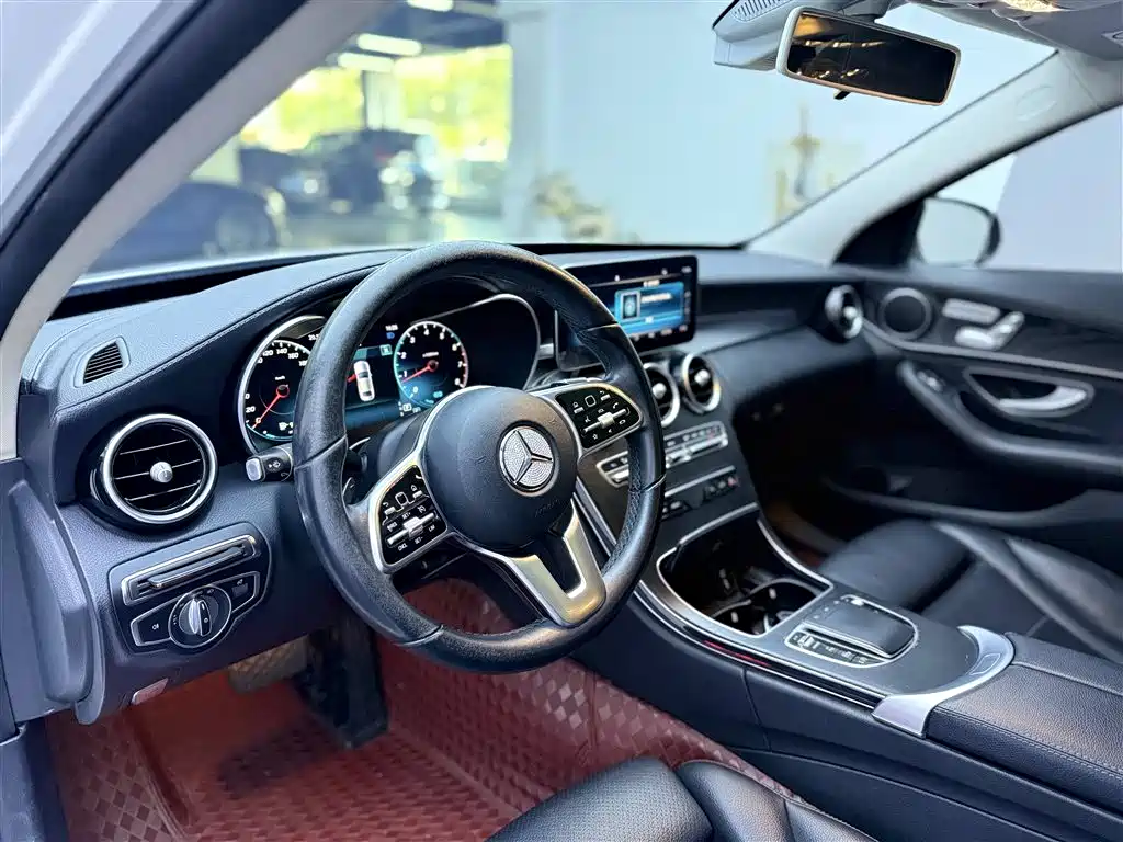 Mercedes-Benz C-Class 2019 — фото 5