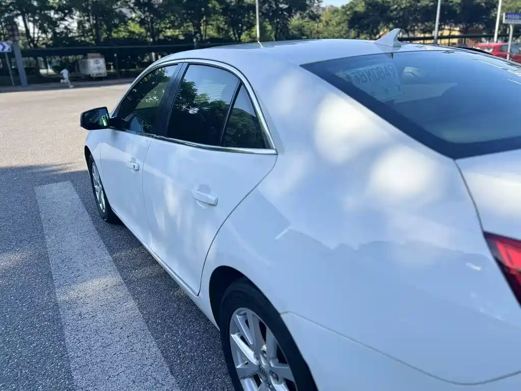 Chevrolet Malibu 2014 — фото 15