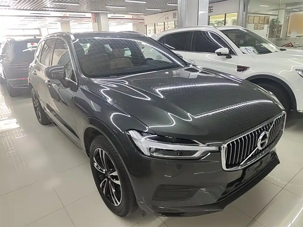 Volvo XC60 2018 — фото 4