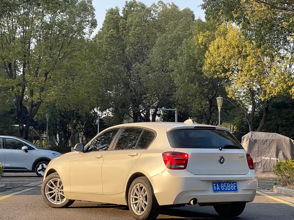 BMW 1 Series 2015 — фото 10
