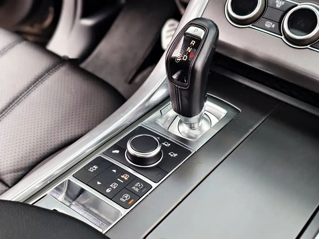 Land Rover Sport 2017 — фото 15