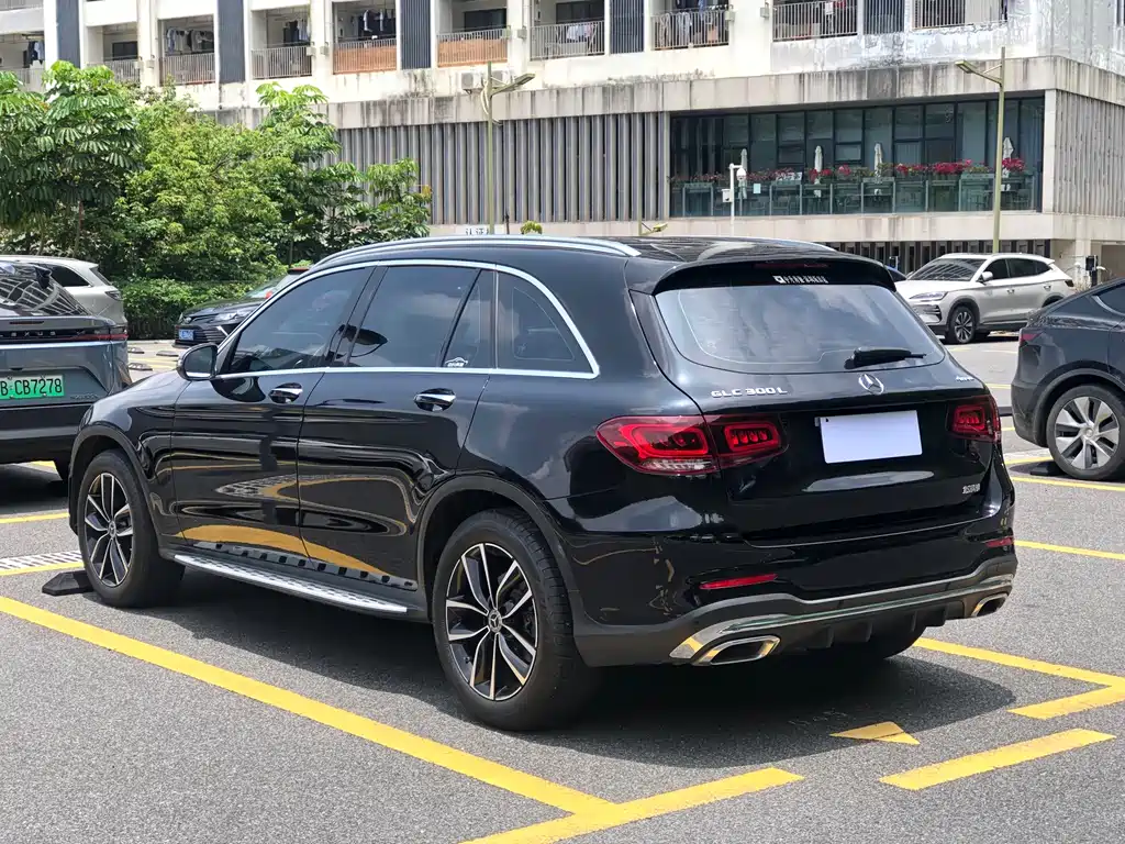 Mercedes-Benz GLC 2022 — фото 4