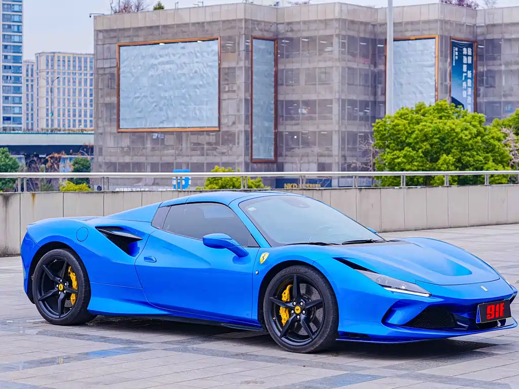 Ferrari F8 2021 — фото 25