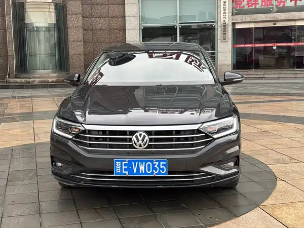 Volkswagen Sagitar 2022