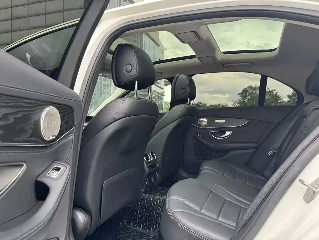 Mercedes-Benz C-Class 2020 — фото 6