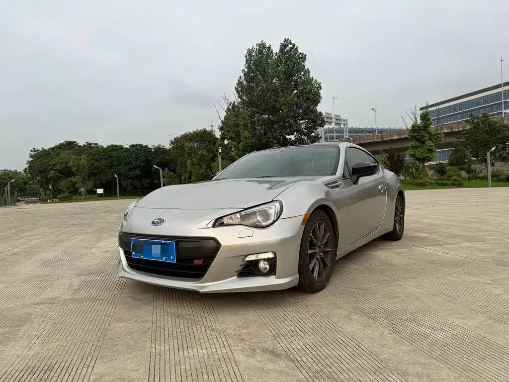 Subaru BRZ 2016 — фото 1
