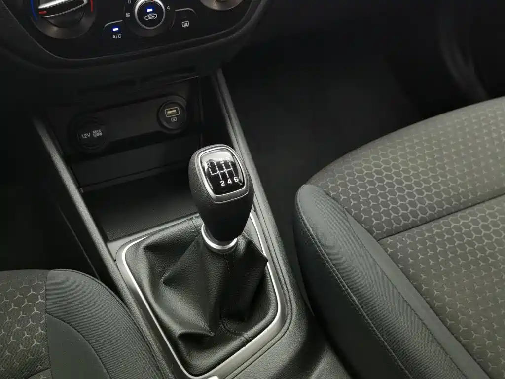 Hyundai Verna 2021 — фото 13