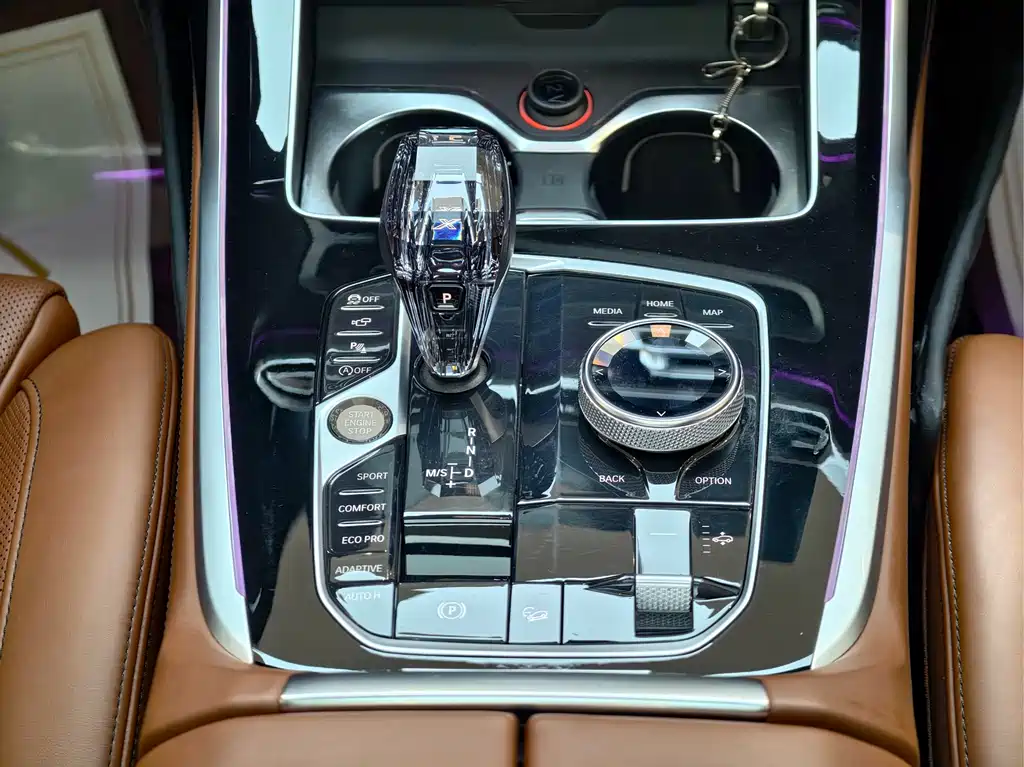 BMW X7 2021 — фото 18