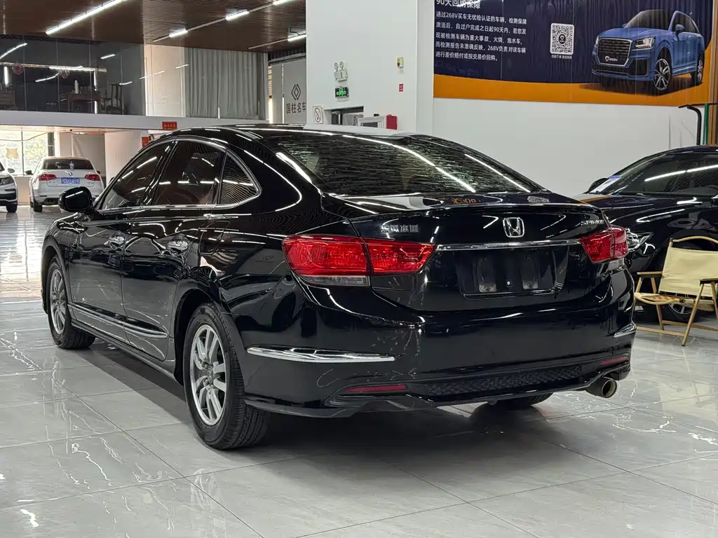 Honda Spirior 2016 — фото 4
