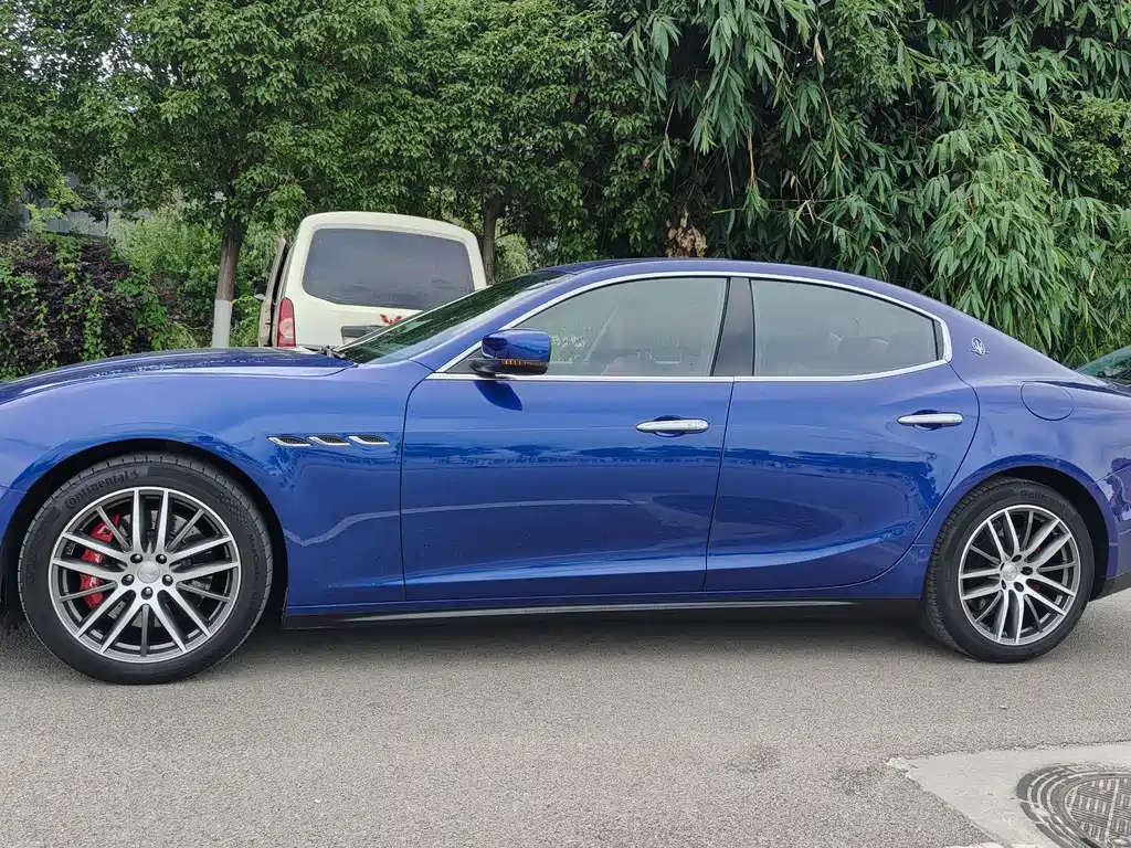 Maserati Ghibli 2015 — фото 17
