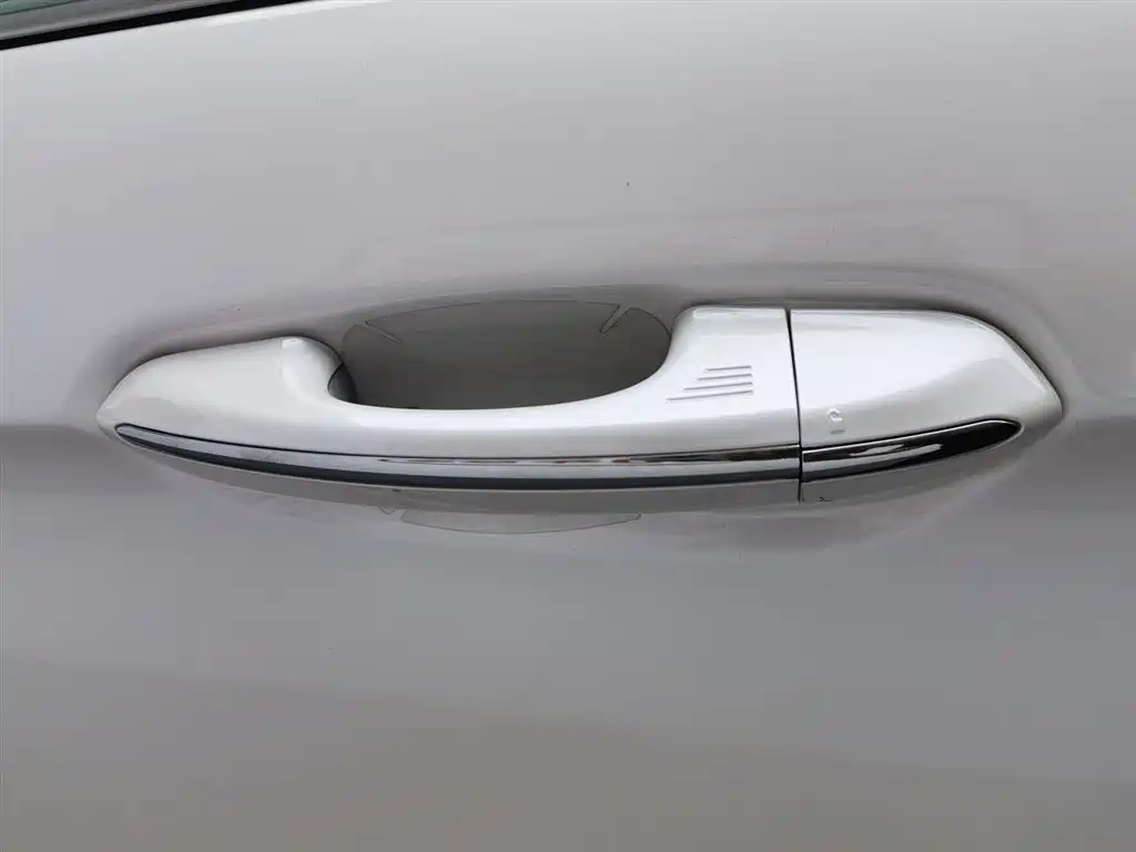 Ford Edge 2020 — фото 18