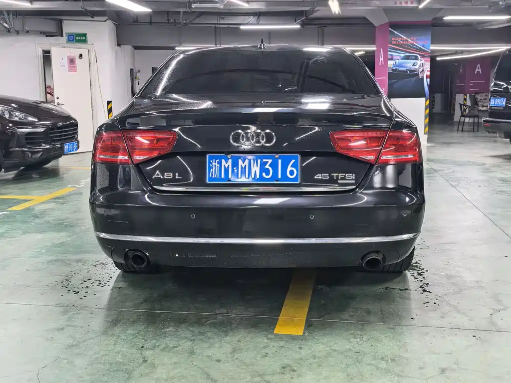 Audi A8 2013