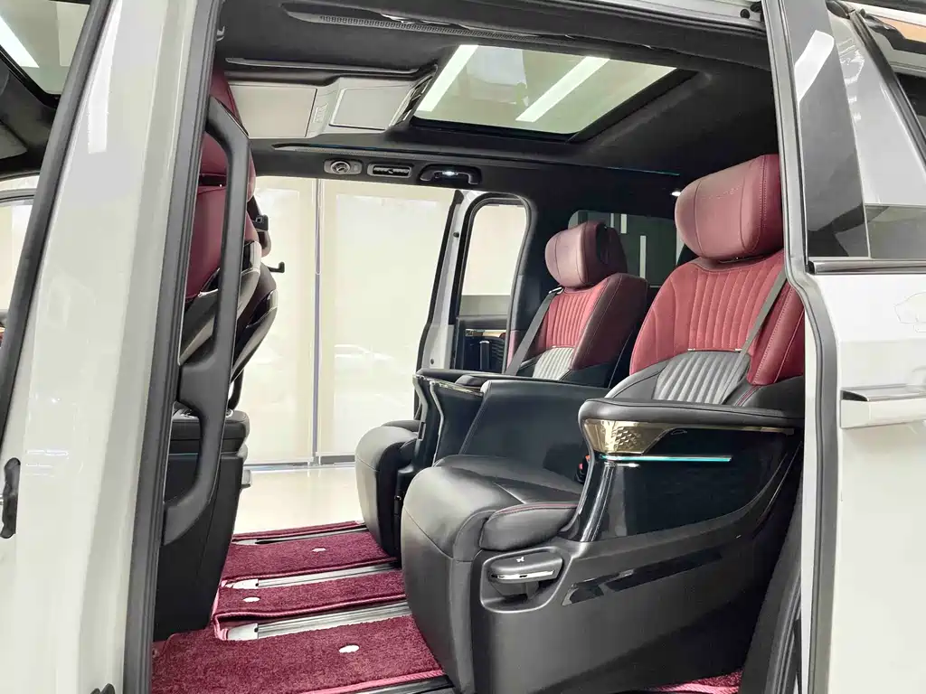 GAC Motor Trumpchi M8 2023 — фото 9
