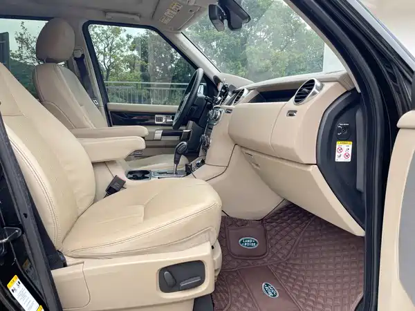 Land Rover Discovery 2011